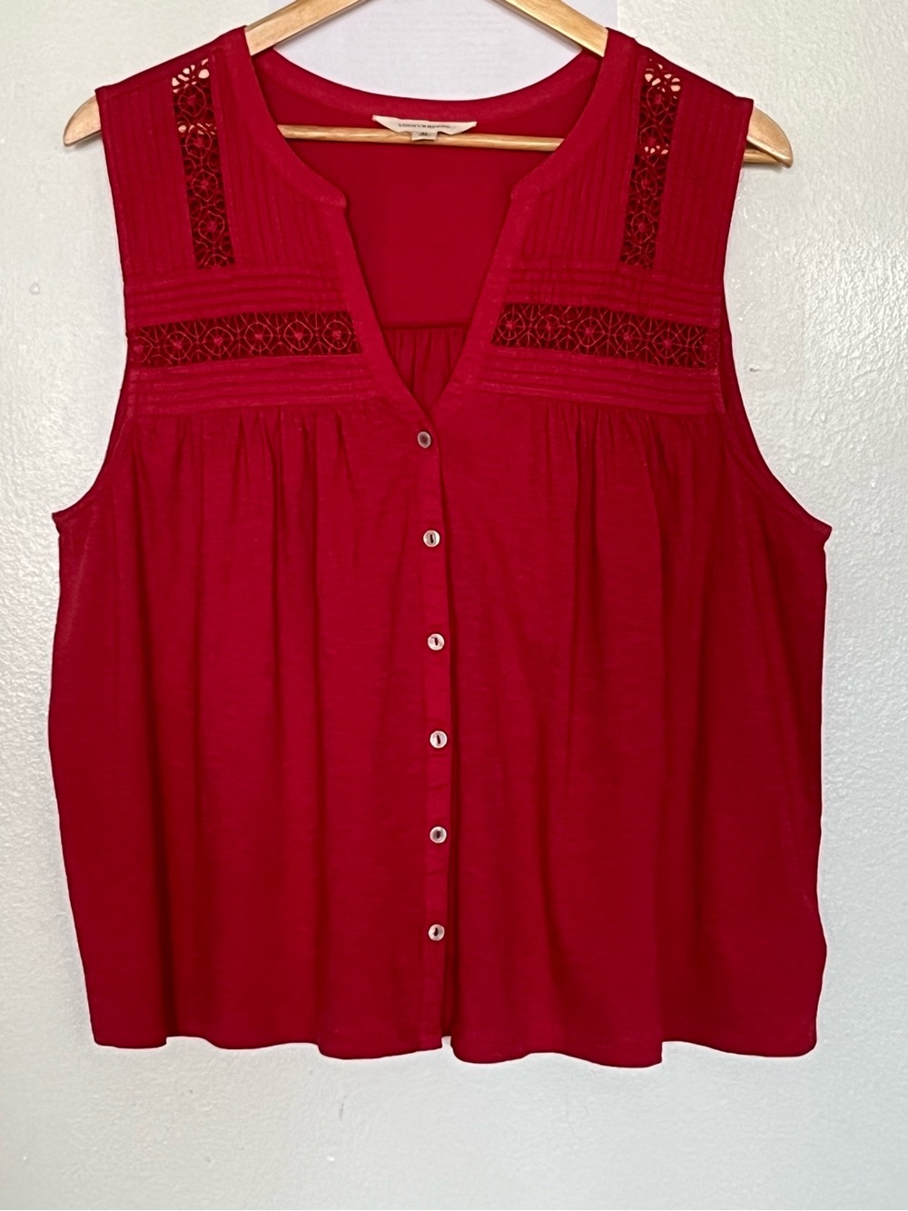 Lucky Brand Red Sleeveless Button-Front Camisole with Lace Insets